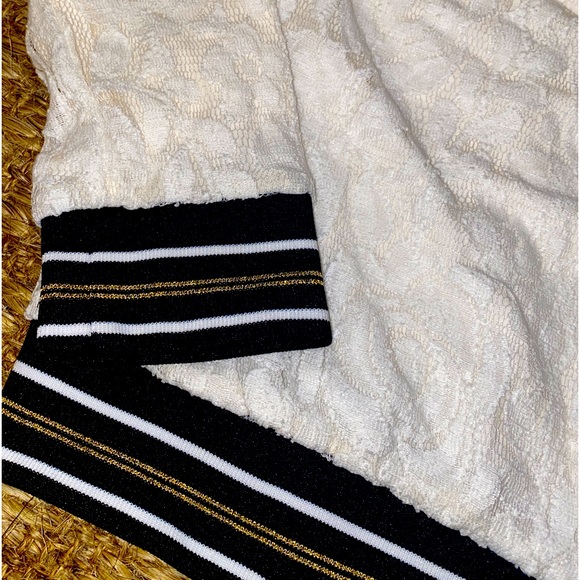 Rockets of Awesome Lace Contrast banded sweatshirt - Picture 3 of 8